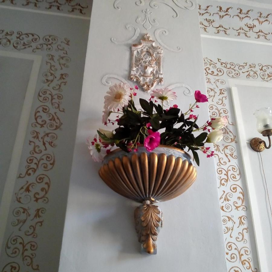 Appartement De Ville Medievale Vinca المظهر الخارجي الصورة