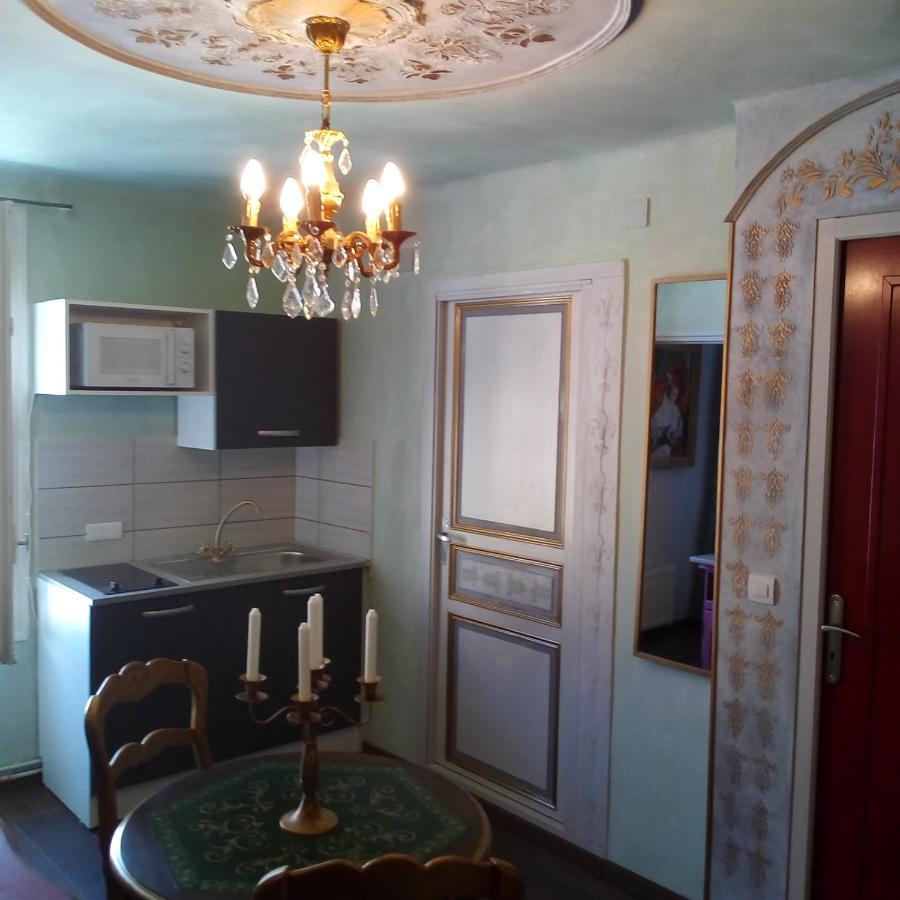Appartement De Ville Medievale Vinca المظهر الخارجي الصورة