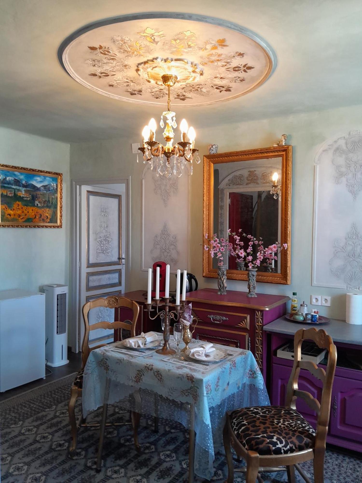 Appartement De Ville Medievale Vinca المظهر الخارجي الصورة