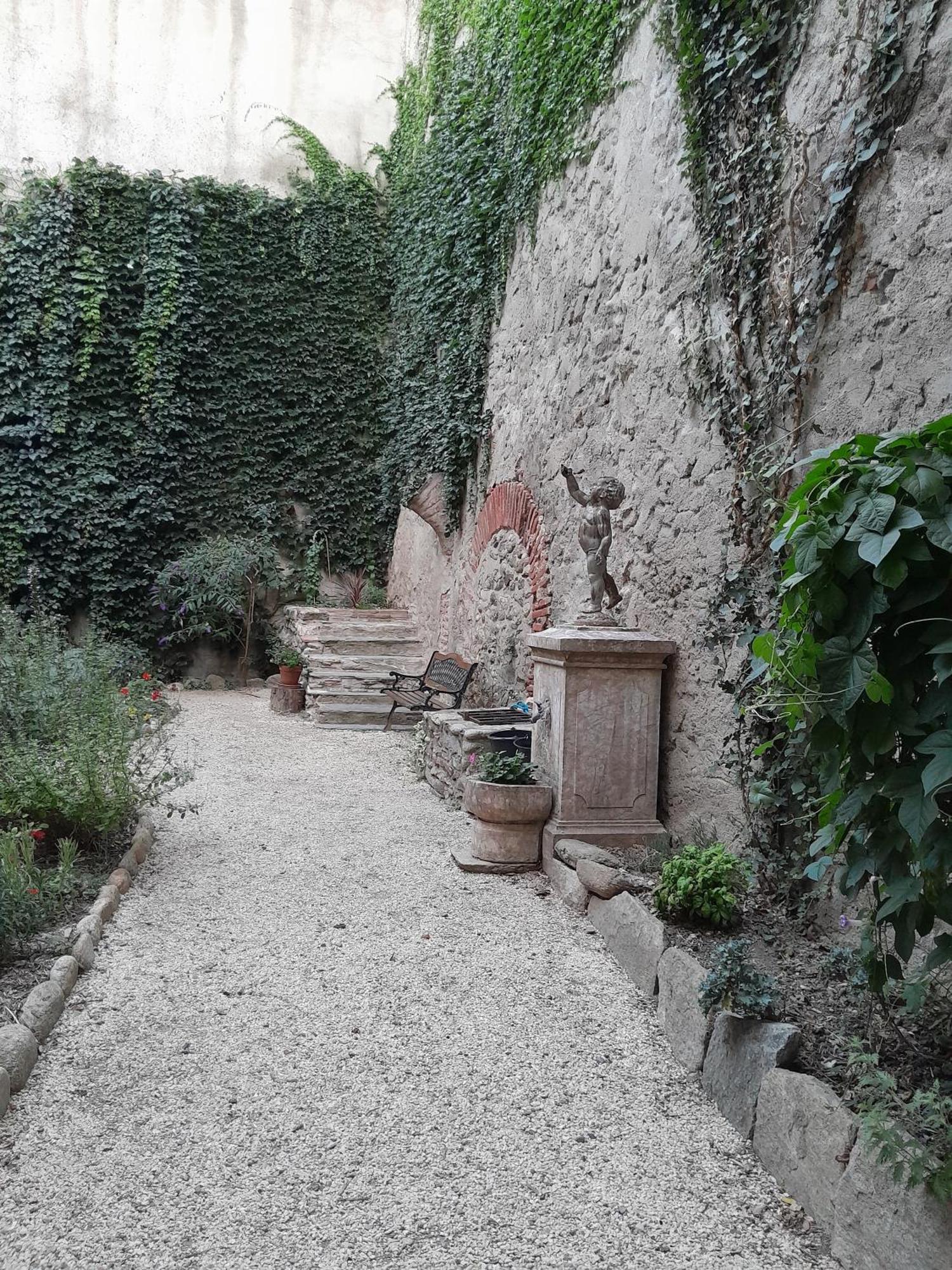 Appartement De Ville Medievale Vinca المظهر الخارجي الصورة